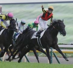 北村友一とクロワデュノールがダービー制覇！皐月賞２着から世代の頂点へ