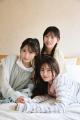 AKB48 新世代のビジュ強トリオ初表紙！ 「激バズ3姉妹」インタビュー｜佐藤綺星×八木愛月×伊藤百花が担う「可愛さの限界突破」