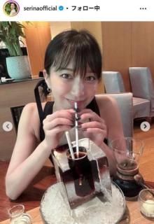 芹那、タンクトップで夏祭り満喫「ビールが似合う」「デート写真みたい」の声