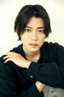 【ウチの万李がお世話になります】最新3巻本日発売！舞台俳優・高橋健介も「キュン」とした舞台編の魅力に迫るのイメージ画像
