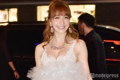 藤井リナ、子ども顔出しのお祭り満喫ショット公開「息子くんの浴衣姿イケメン」「美形兄妹」の声
