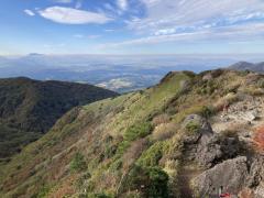 九重山から見渡す大分の山々