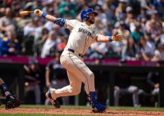 マリナーズ、2試合連続のサヨナラ勝利ローリーが3戦連発の23号大谷翔平抜きMLB全体トップ浮上のイメージ画像