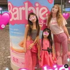 木下優樹菜、愛娘2人と3ショットに反響「3人Barbie可愛い」「恥ずかしくないの？」