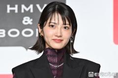 元乃木坂46若月佑美、水底でうずくまる水着姿公開「幻想的」「脚長い」と反響のイメージ画像