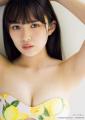 シャルロット日比谷萌甘、美谷間くっきり「ヤンマガ」ソログラビア初登場