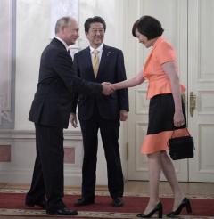 プーチン氏が安倍昭恵氏と面会、ロ報道官が発表 関係改善のサインかのイメージ画像