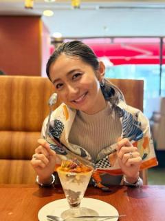 産休中のTBS近藤夏子アナ、マタニティドレスでふっくらお腹披露「美しすぎる」「幸せが伝わってくる」の声のイメージ画像