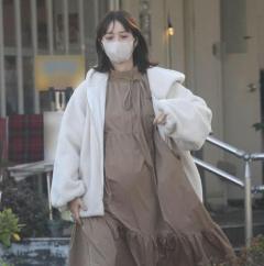 「描写がリアルすぎ」佐々木希 “サレ妻”役で視聴者によぎった夫・渡部建の壮絶不倫報道のイメージ画像