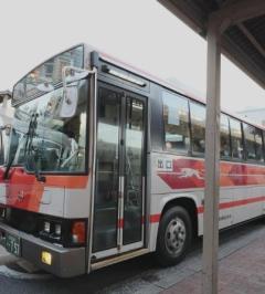 バス乗客の20代女性、車庫に1時間置き去り 運転手が車内点検怠る 滋賀県草津市のイメージ画像