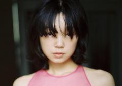 古川琴音、2冊目写真集決定 ドイツの映画祭裏側で撮影・松岡一哲氏と7年ぶり再タッグ【CHIPIE】