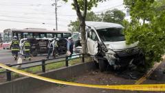 国道36号線で起きた2件の多重事故 きっかけは…トラックが反対車線にはみ出してバスと正面衝突か 男女9人けが 札幌市豊平区