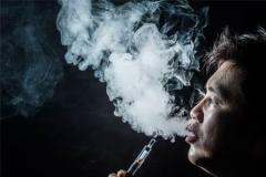 「電子たばこ」の煙で精子減少・睾丸縮小、ラット研究で確認のイメージ画像