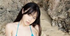 グラビアアイドル入山愛、ド迫力のボディーで誘惑する最新作