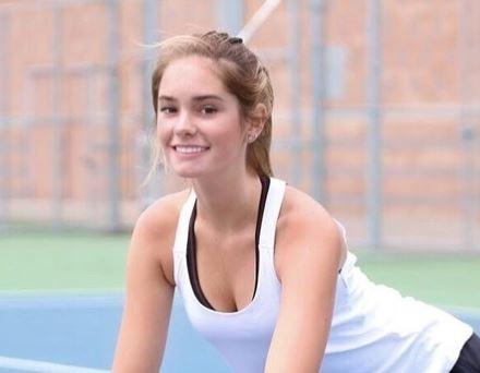１５才の美人テニスプレーヤー レイン・マッケンジー
