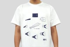 紙ヒコーキ設計図がTシャツに世界記録保持者の案をデザイン