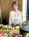 あらた唯、スレンダーボディ際立つ水..