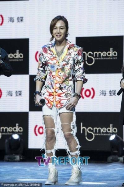 ボロは着てても心は錦 まさかとは思うがおまえらこんな恰好してないよな 爆サイ Comタイ版