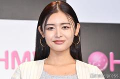 古畑星夏、胸元ざっくりSEXY水着姿に反響「圧巻スタイル」「引き締まってて美しい」のイメージ画像