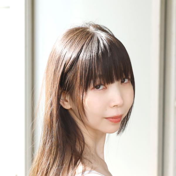 1年ぶりのグラビア最新作、秘密の“桃避行”で魅せるスレンダースタイル