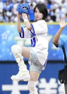 あのちゃん、始球式で意外な方法でバズり「ウケる」のイメージ画像