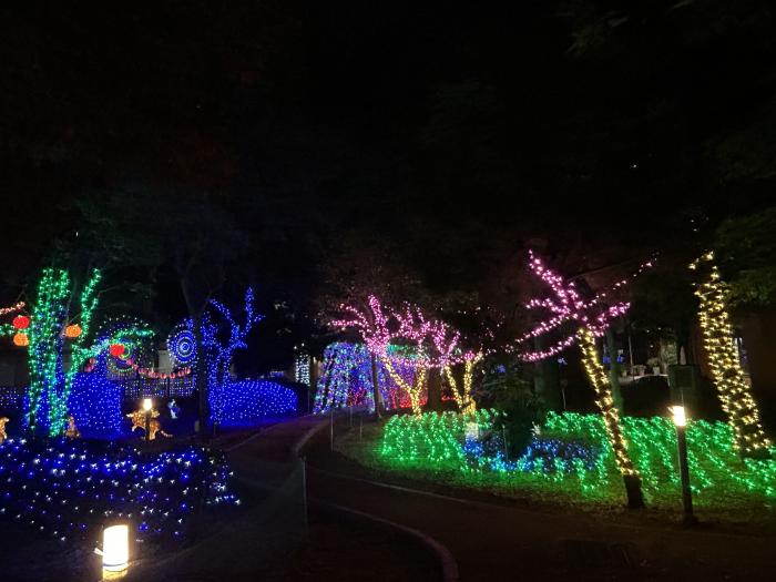 戸田市が運営する幼児・児童用施設の電飾のイメージ画像