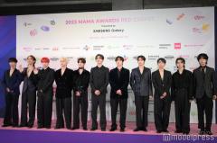 INI、色気たっぷり衣装着こなす 木村柾哉＆佐野雄大が韓国語でコメント＜2023 MAMA AWARDS DAY1＞
