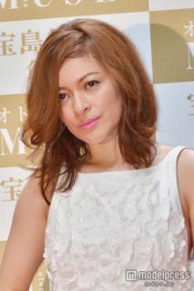 岩堀せり、ハーフパンツから美脚際立つ「長くて綺麗」「憧れる」のイメージ画像