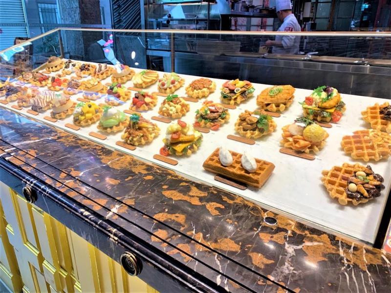 病院と銀行を改装したアイスクリーム屋さん 台湾の名店に！