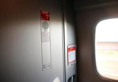 鉄道会社にとって悩ましい非常用ドアコック問題…危険性が解消されない意外な理由