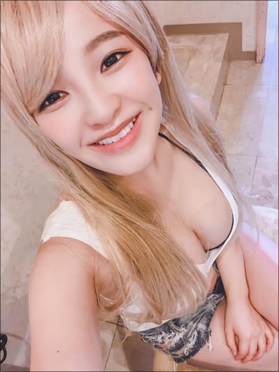 天木じゅん､金髪ｷﾞｬﾙに変身！｢攻撃力ﾊﾝﾊﾟない｣と話題に