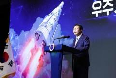 韓国大統領、「宇宙経済強国」目指す 月・火星への着陸計画発表