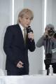 <strong>小室哲哉</strong> <strong>引退会見、緊迫の舞台ｳﾗ</strong> ..