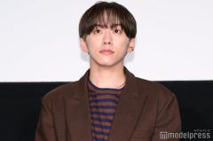 IMP.基俊介、舞台挨拶当日にメンバーからサプライズ「迷惑系YouTuberかなと」【愛されなくても別に】