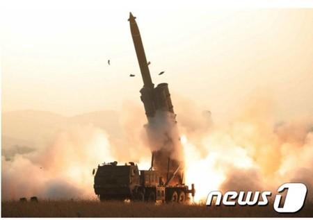 北朝鮮、「超大型放射砲」の発射に成功と報道