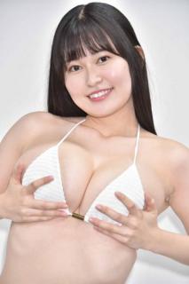 未梨一花、乳圧Iカップが話題
