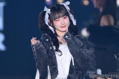 ＝LOVE齋藤樹愛羅、デニム×ツインテで小悪魔ムード “超ミニ”コーデに釘付け【関コレ2025A/W】