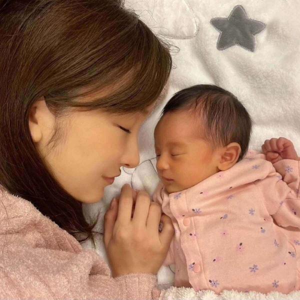 板野友美、第1子の女児出産に祝福の声「もうすでに美人さんオーラが」