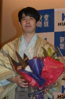 【棋聖戦】藤井聡太棋聖、賞金総額5000万円「気持ち入った」使い道？「例えば…」のイメージ画像