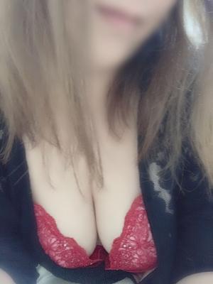 三沢 新美艶