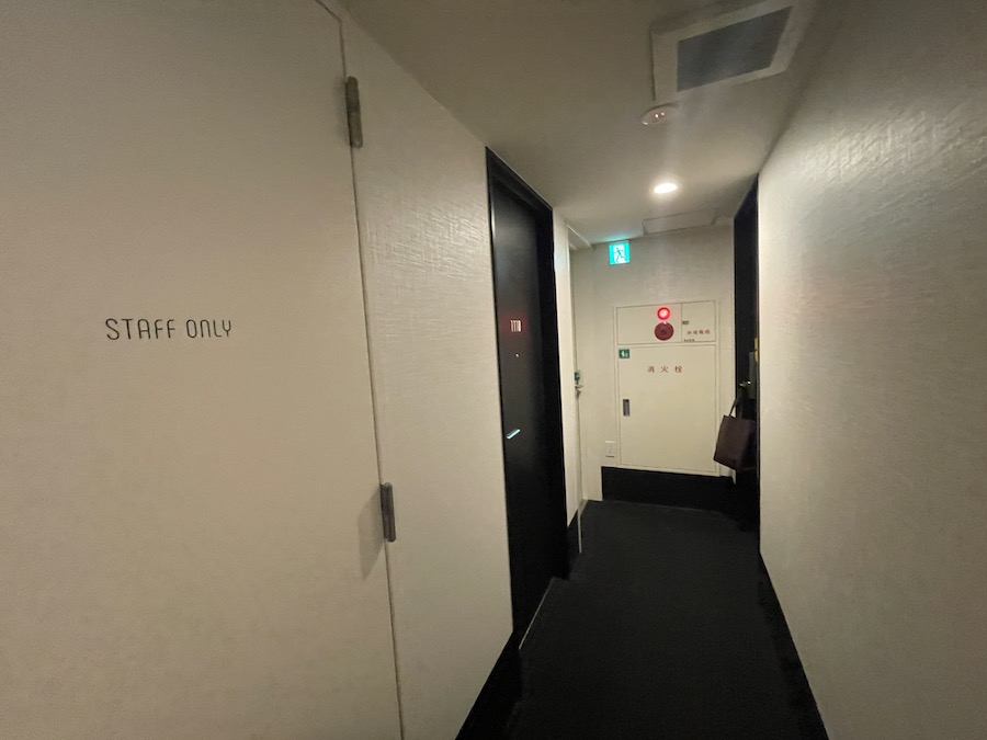 変なホテル浜松町客室入り口