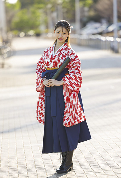 菊地姫奈、圧倒的なプロポーションと清純和服姿の画像2