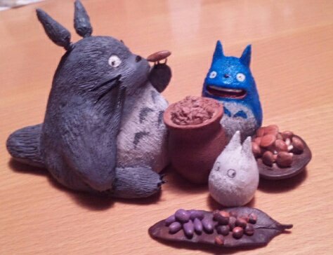 紙粘土で作ったトトロ
