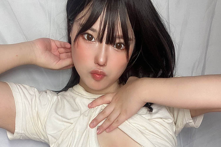 橘あさひ、まん丸バスト大開放の画像1