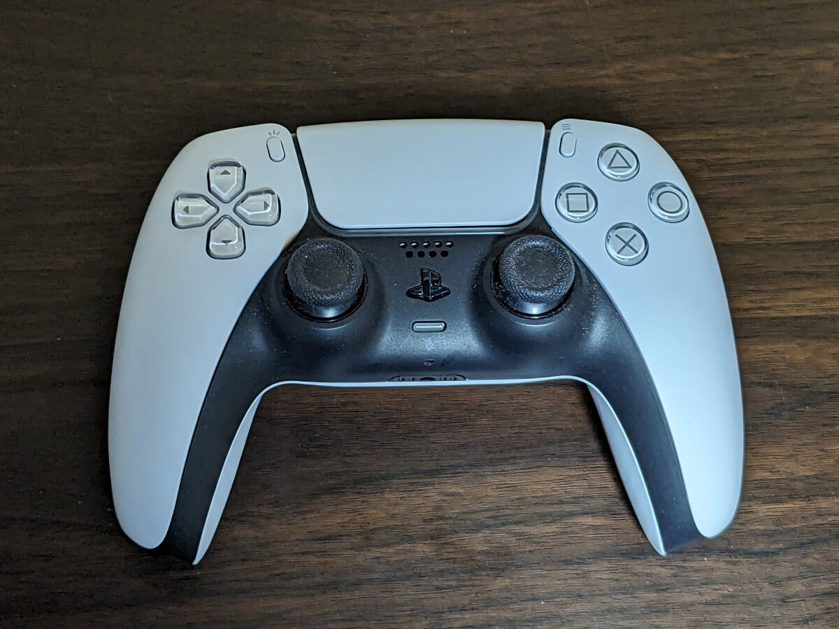 PS5ã®ã³ã³ãããŒã©ãŒã®å
黿¹æ³ãšå
é»ç¶æ
ã®ç¢ºèªæé ãå
é»ã§ããªãéã®å¯ŸåŠæ³1