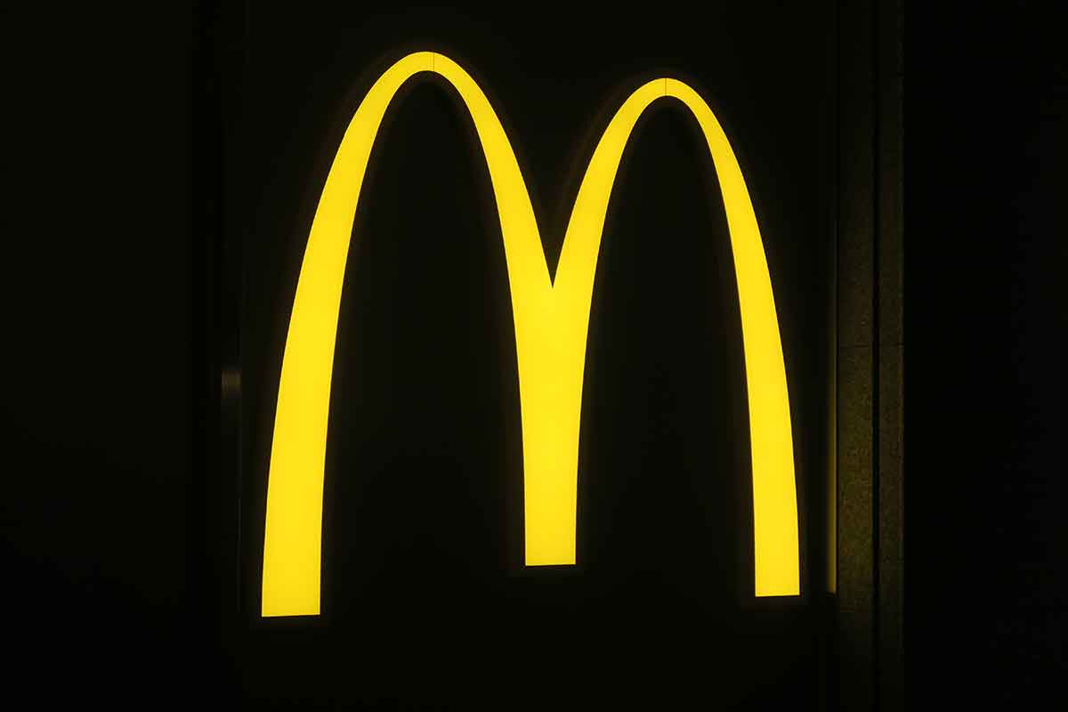 マクドナルド（マック）で使える支払い方法一覧！店頭とデリバリー/モバイルオーダーの違いも1