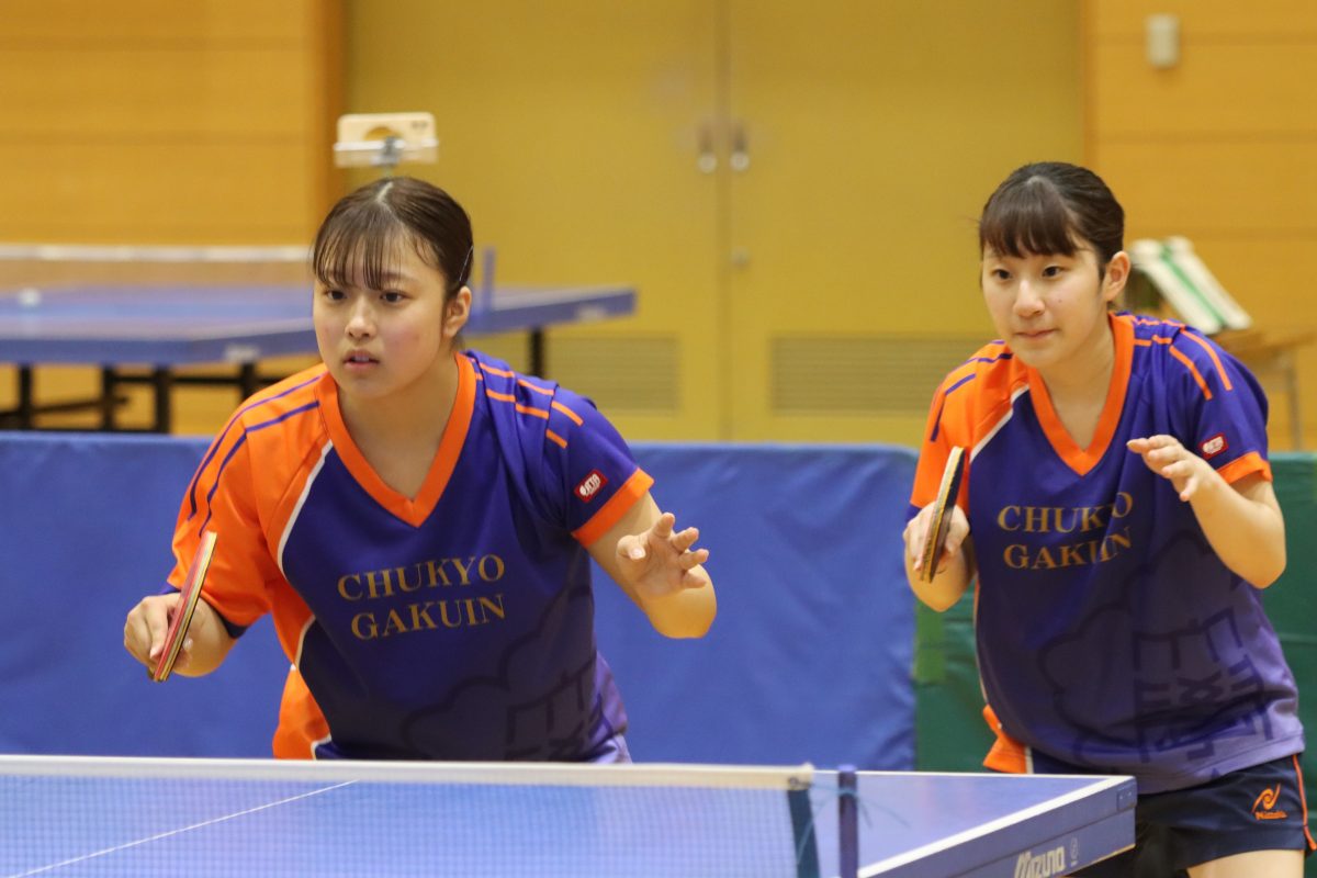 写真:青木もも/太田怜花(中京学院大)/提供:東海学生卓球連盟