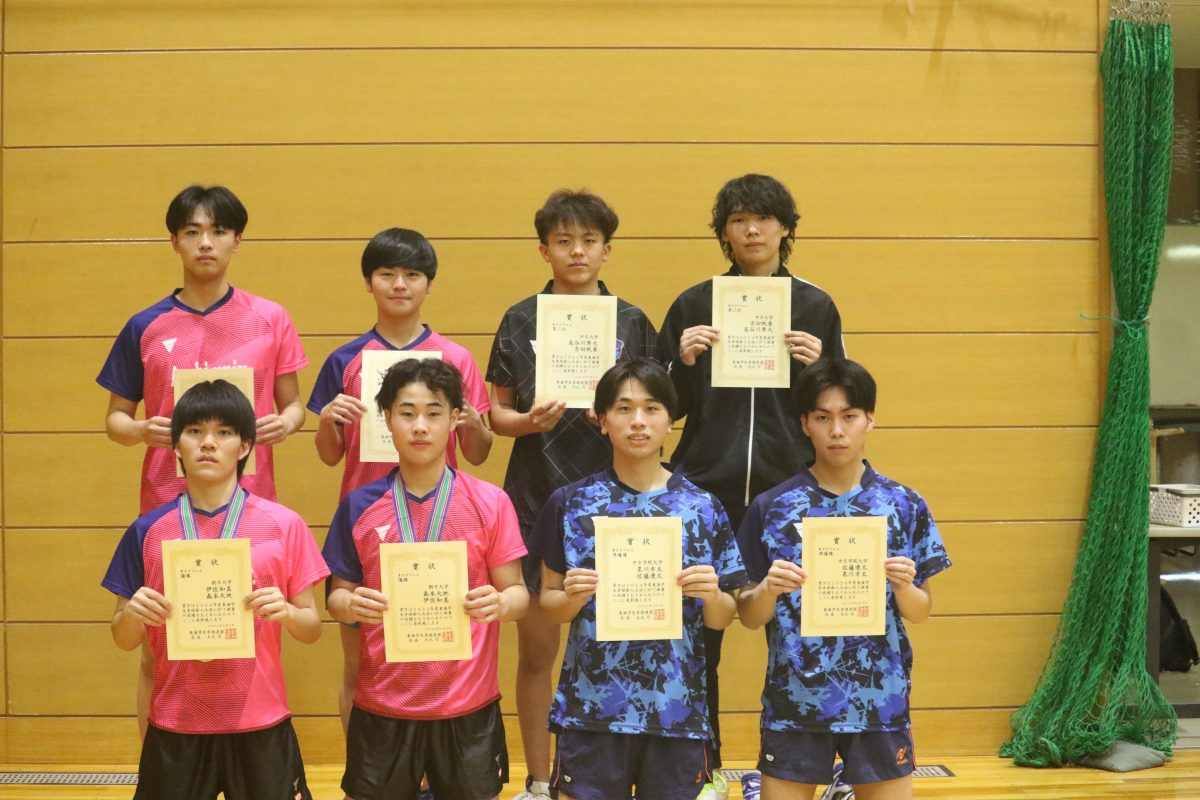 写真：男子ダブルスの入賞者/提供：東海学生卓球連盟