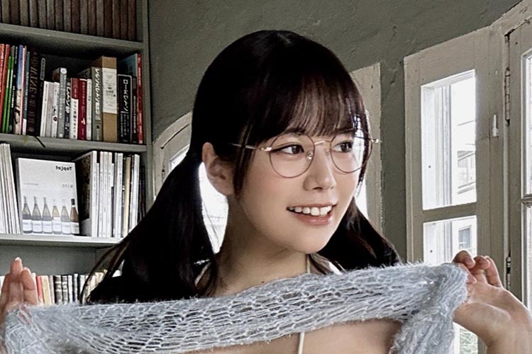 東雲うみ、現実離れした「AI超えボディ」の画像1