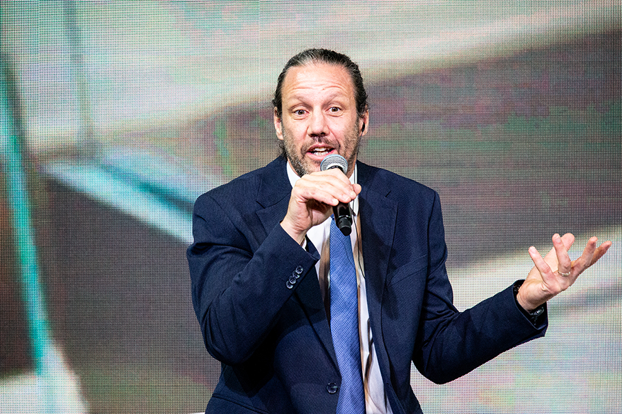 ãã£ãªãã ã¢ãªã¹ ã€ã³ã¿ãŒãã·ã§ãã« VP ãããã¯ãã«ããŽãªãŒãããžã¡ã³ãSFIPã®ããã£ã¢ã¹ã»ãã¥ãŒã©ãŒãã